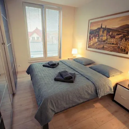 Exkluzivny Penthouse 145 M2 S Panoramatickou Stresnou Terasou 130 M2 * Zilina