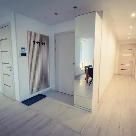 Apartmán Exkluzivny Penthouse 145 M2 S Panoramatickou Stresnou Terasou 130 M2